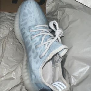 Yeezy MONO ICE